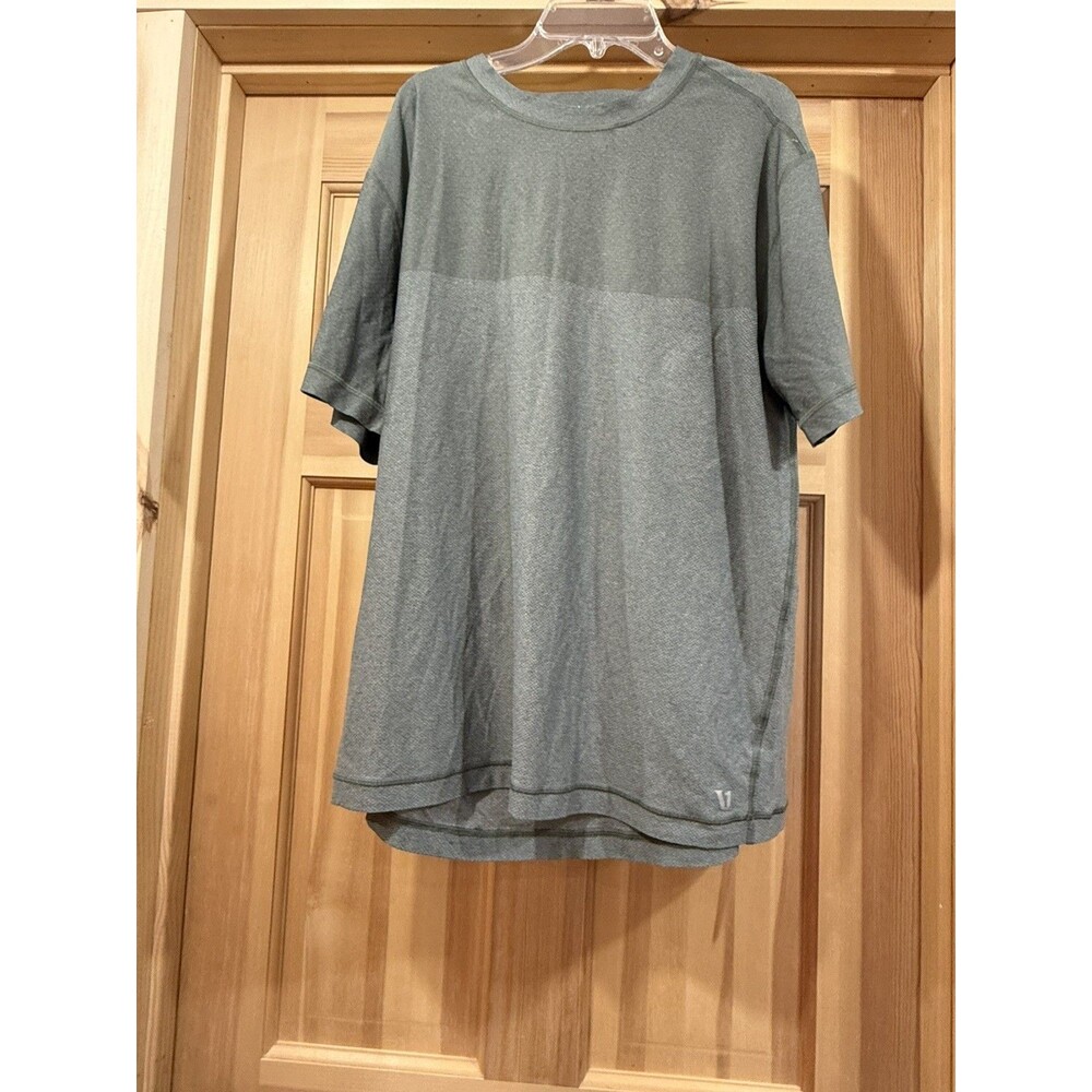Vuori Grandview Tech Tee Performance Shirt T-Shirt Green Short Sleeve SZ XL